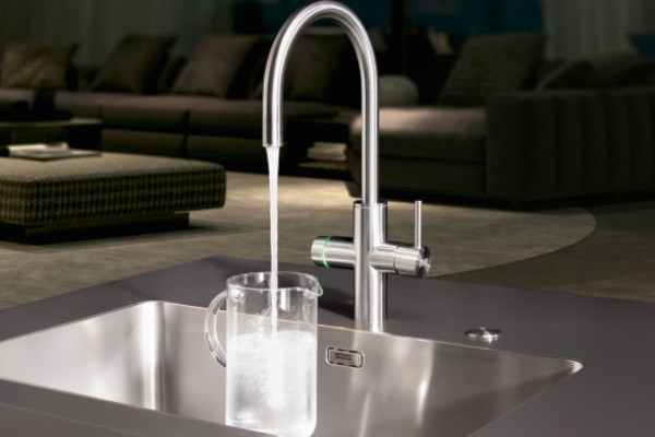 Bateria wielofunkcyjna Franke z zestawem startowym Mythos Water Hub All In One ze stała wylewką 160.0708.955